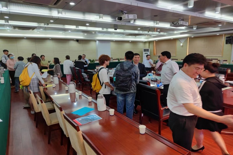 Jingtai Glass Public Welfare Service Recruitment in Action